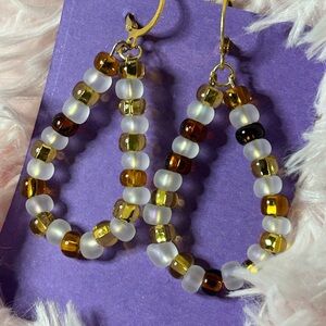 Frosted White & Amber Mix (Gold Hooks